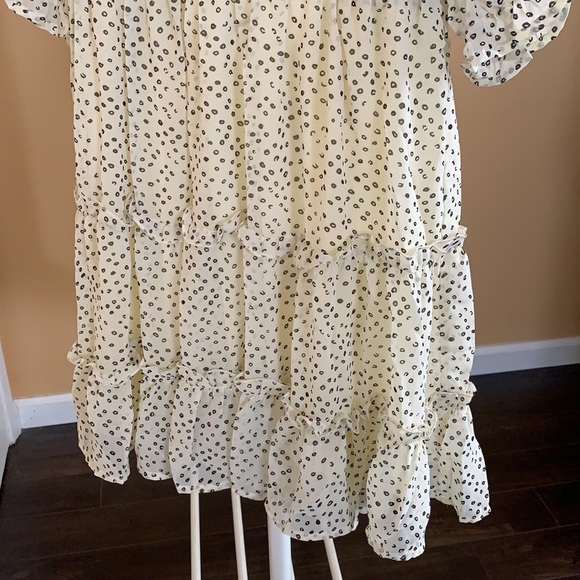 Dress - Picture 4 of 5